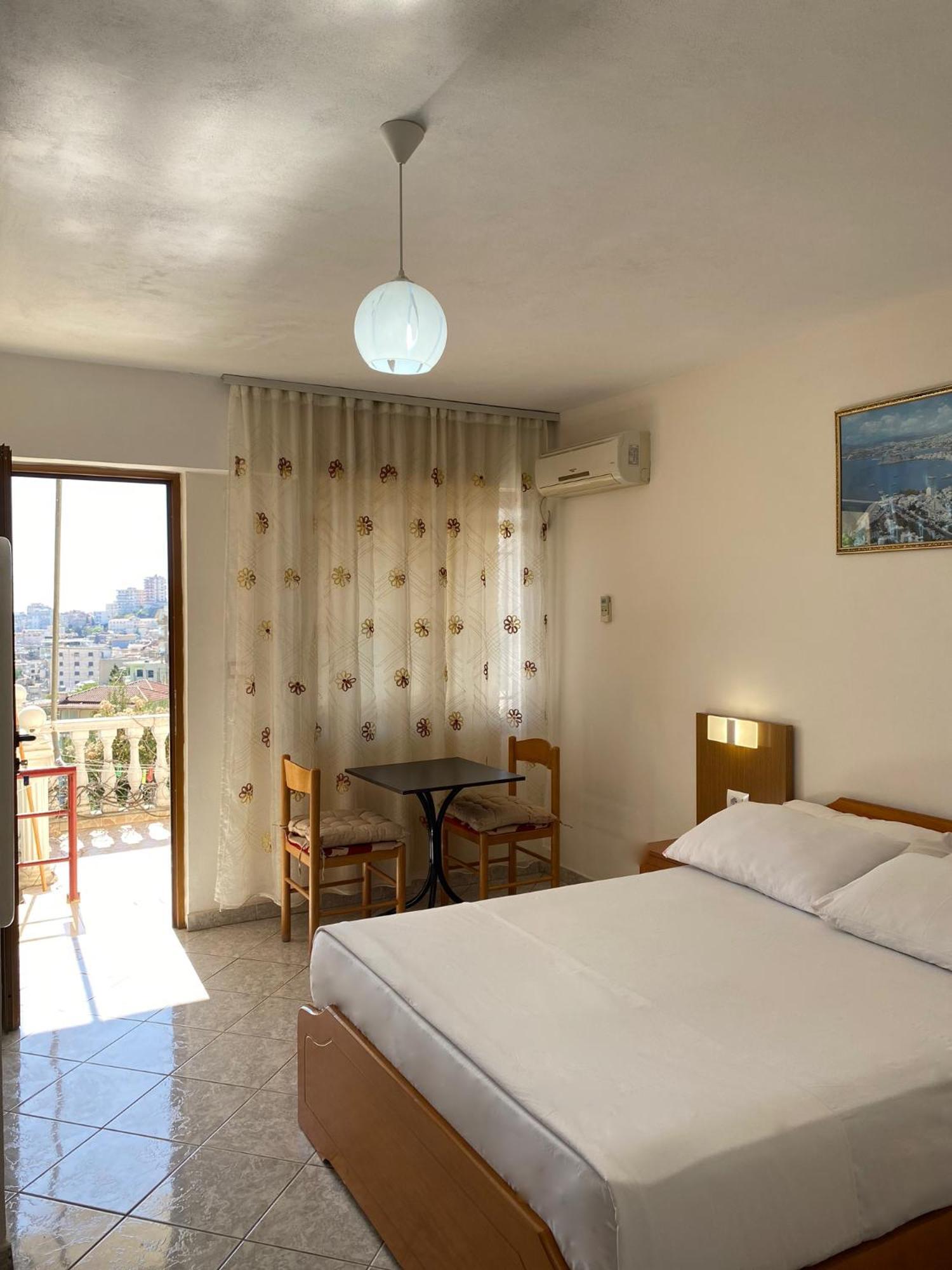 Vila Yasmin 38 Sarandë Esterno foto