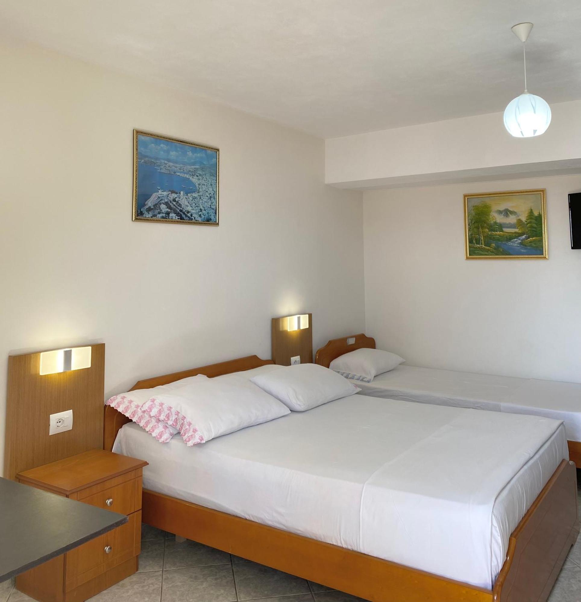 Vila Yasmin 38 Sarandë Esterno foto