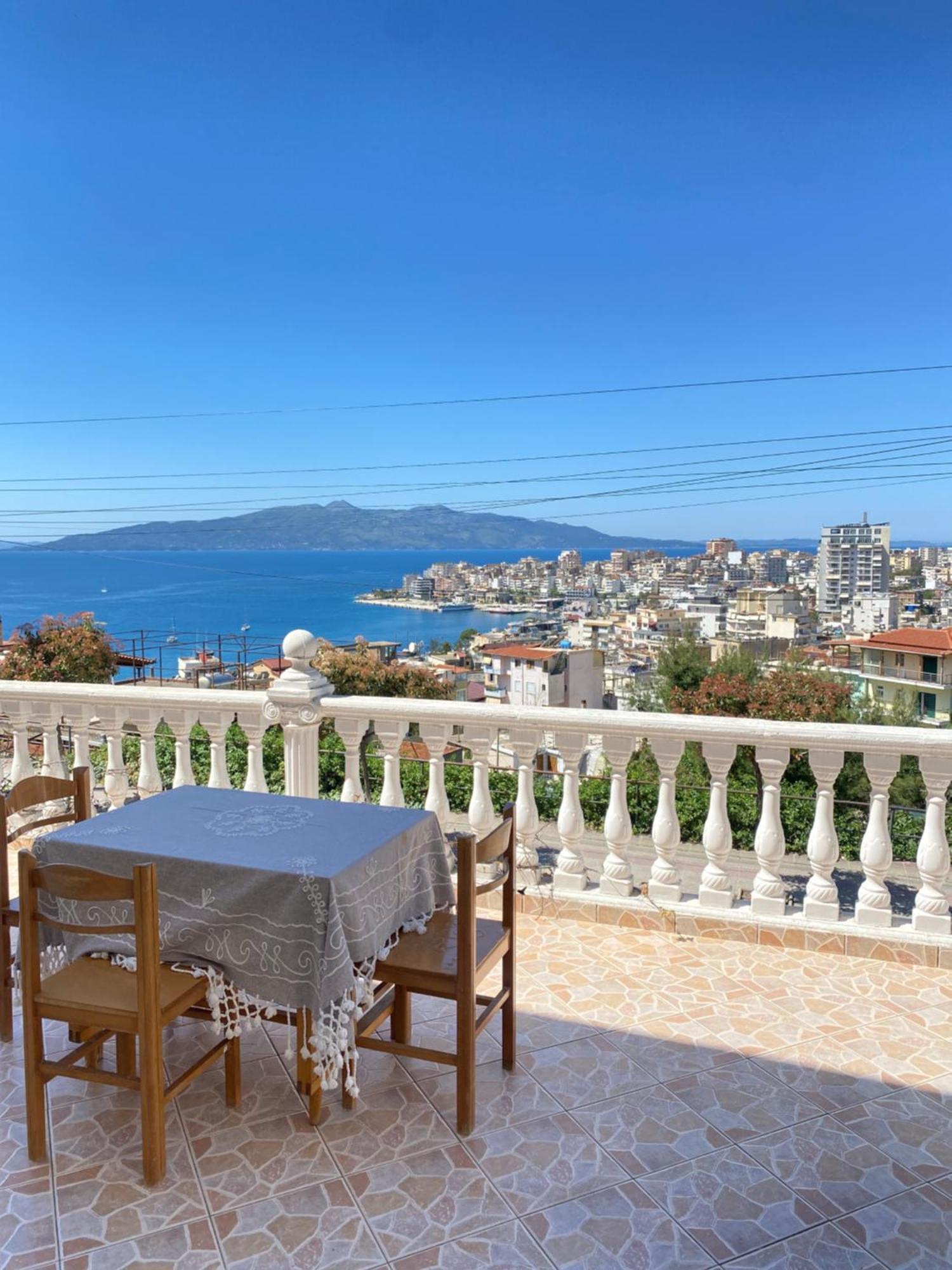 Vila Yasmin 38 Sarandë Esterno foto